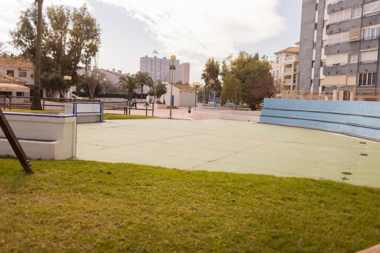 Platja Puig Apartment Valencia Exterior photo